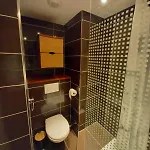 Le 100 South - Les Neves,